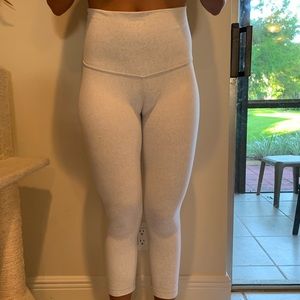 Size 6 Lululemon cropped leggings limited edition